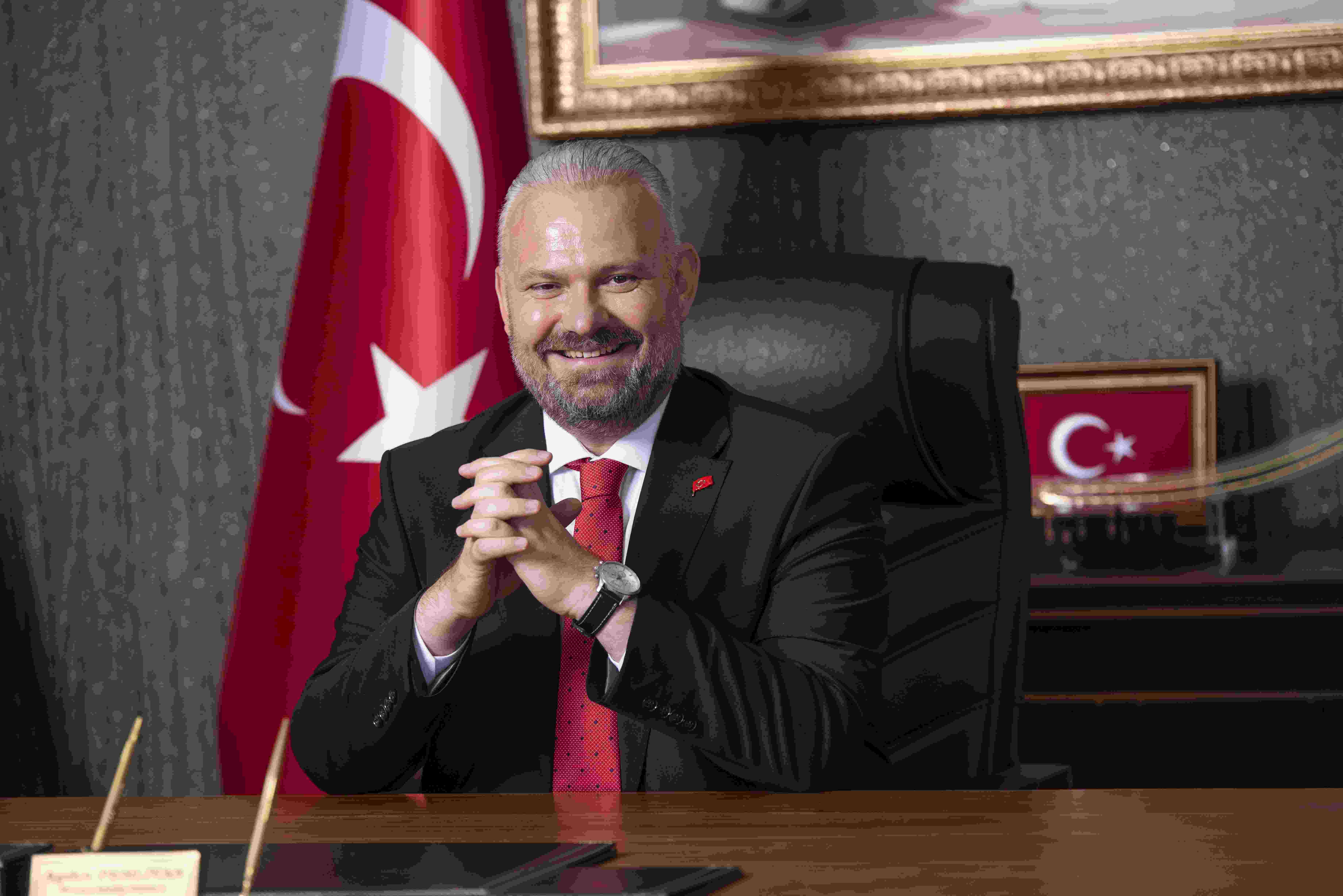 Menemen Belediyesi, kente özgü Menemen yemeğine coğrafi işaret kazandırdı. Başkan Aydın Pehlivan, “Menemen artık resmiyette de Menemen’indir” dedi.