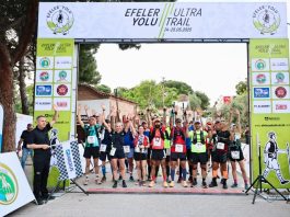 İzmir’in doğası ve tarihi rotalarında koşu tutkunlarını buluşturan Efeler Yolu Ultra Trail, eşsiz manzaralar eşliğinde unutulmaz bir deneyim sundu.