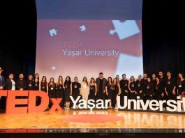 TEDx Yaşar University etkinliğinde, kendi alanlarında fark oluşturan başarılı isimler üniversite öğrencileriyle bir araya geldi.