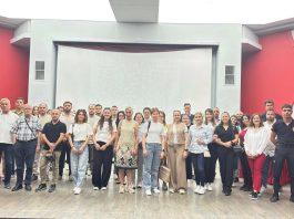 Manisa Büyükşehir Belediyesi, kamu hizmet kalitesini artırmak amacıyla personeline yönelik “Kamusal Alanda Etik” temalı eğitim programı düzenledi.