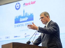 İzmir Büyükşehir Belediye Başkanı Dr. Cemil Tugay, İzmir Ticaret Odası ve Yeni Asır Gazetesi’nin düzenlediği 2. Kentsel Dönüşüm Zirvesi’ne katıldı. Kentsel dönüşümün hızlanması için 6 çözüm önerisi sunan Başkan Tugay, “İzmir’deki binaların üçte biri dönüşmeli. Bu sürecin bir parçası olmaya ve iş birliklerine hazırız” dedi.