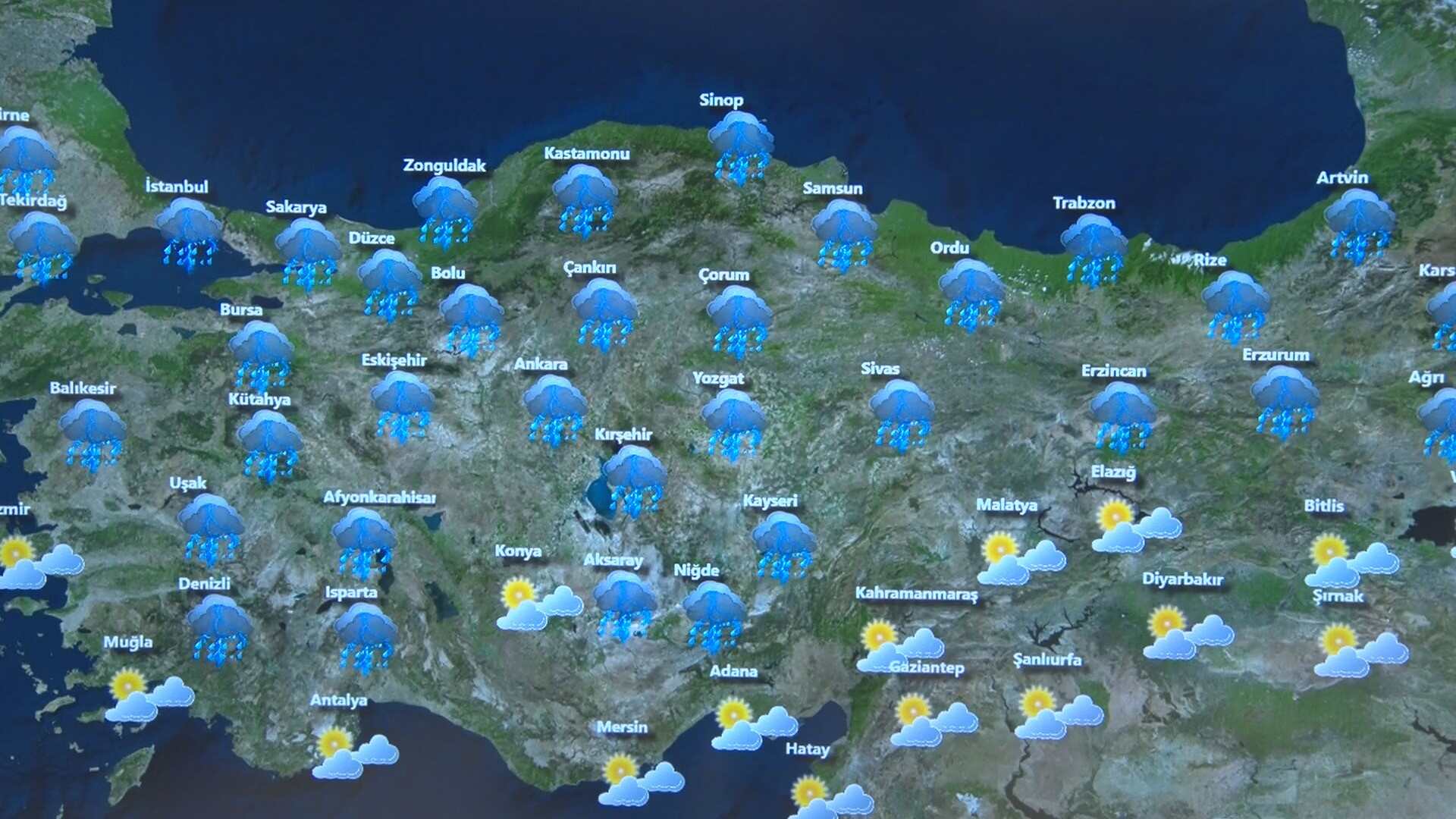 METEOROLOJİDEN KUVVETLİ YAĞIŞ VE RÜZGAR UYARISI