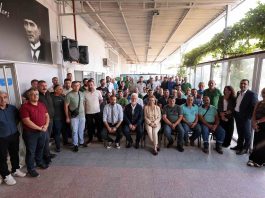 Kurban Bayramı öncesi belediye çalışanlarını ziyaret eden Başkan Mutlu, emekleri için teşekkür ederek tüm personele huzurlu bir bayram diledi.