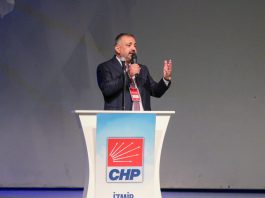 CHP İzmir İl Başkanı Şenol Aslanoğlu ve 30 ilçe başkanı, grev sürecinde İzmir Büyükşehir Belediye Başkanı Cemil Tugay’a destek verirken, işçilere de müzakere ve uzlaşma çağrısında bulundu.