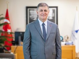 Başkan Cemil Tugay’ın talimatıyla oluşturulan soğuk hava noktalarında toplanan kurban eti bağışları, tutanaklarla kayıt altına alınarak ihtiyaç sahibi ailelere ulaştırılacak. Tugay, İzmirlilere hayırseverlik çağrısında bulundu.