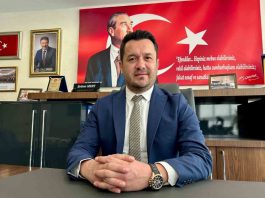İzmir Otobüsçüler ve Umum Servis Araçları İşletmecileri Esnaf Odası Başkanı Erdem Mert, grev sürecinde yaşanan ulaşım sıkıntılarına karşı belediyeyle iş birliği yapmaya hazır olduklarını açıkladı.