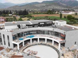 Muğla Büyükşehir Belediyesi’nin kültür ve sanat yatırımları kapsamında inşası süren Milas Kültür Merkezi’nin yüzde 77’si tamamlandı. Merkez, bölgenin kültürel yaşamına önemli katkı sunacak.