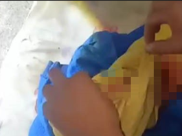 İzmir’de doğum yaptıktan sonra bebeğini çatı katına bırakarak ölümüne neden olan kadın tutuklandı. Olayla ilgili gözaltına alınan 4 kişi ise adli kontrol şartıyla serbest bırakıldı.
